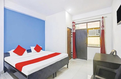 Noida Hôtel | Roomshala 082 Hotel Noida Empire