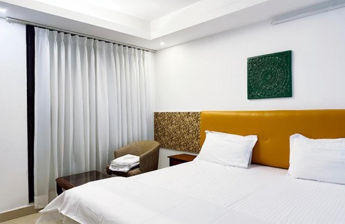 Hauz Khas Village Hôtel | Roomshala 114 The Locals - Hauz Khas