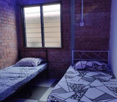 Sungai Buloh Hôtel | Roomstay Nurfadz Sg Buloh