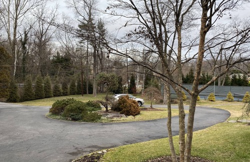 Bannockburn Appartement | Roomy 2 Bedroom Apt. w/en Suite BA, Private Entry & Parking, Tennis Court