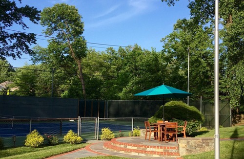 Bannockburn Appartement | Roomy 2 Bedroom Apt. w/en Suite BA, Private Entry & Parking, Tennis Court