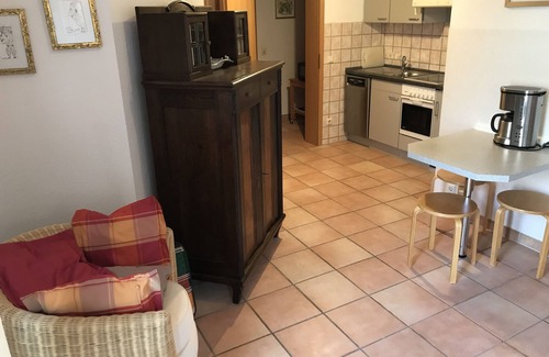 Queichhambach Appartement | Grand appartement 3 étoiles en bordure avec vue sur le mont Trifel