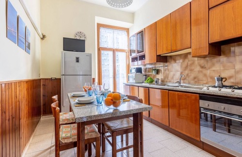 Pisa City Centre Appartement | Roomy Apartment near Pisa Train Station