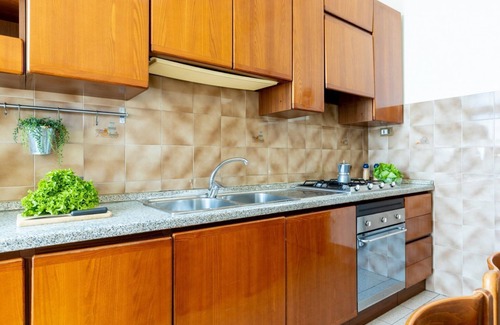 Pisa City Centre Appartement | Roomy Apartment near Pisa Train Station