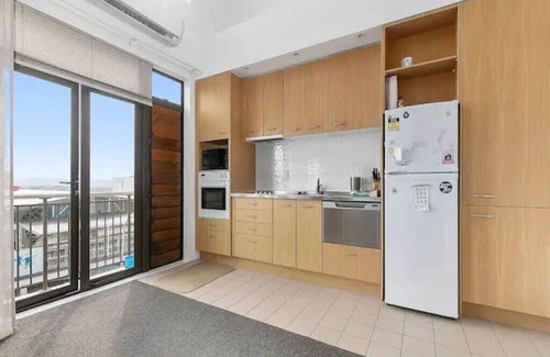 Eden Terrace Appartement | Roomy Loft Two Bedroom Apartment w/ Free Parking!
