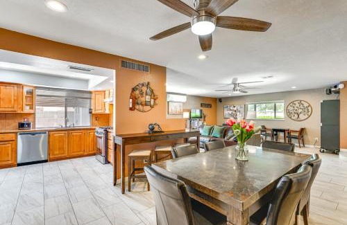 Drexel Heights Maison | Roomy Tucson Home with Hot Tub and Pickleball Court!