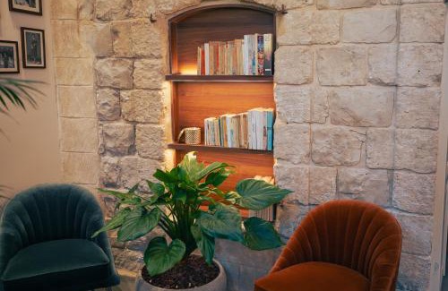 Old City Hôtel | Roots Boutique Hotel
