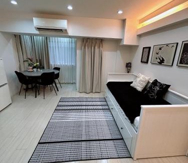 Roppongi Appartement | Roppongi 4 minutes, 4 person ,Dyson hair dryer, POLA toiletries