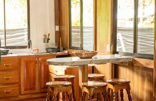 Uvita Maison | ROQUI Cozy Beachfront Cabin