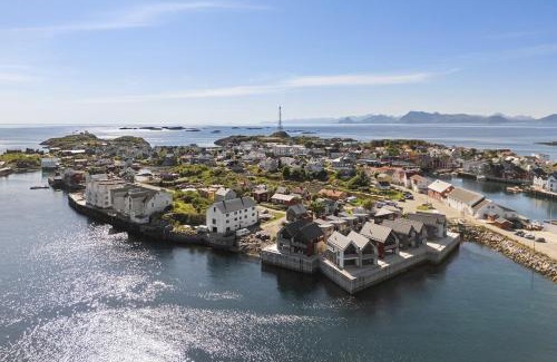 Henningsvaer Appartement | Rorbuleilighet 1J Henningsvær