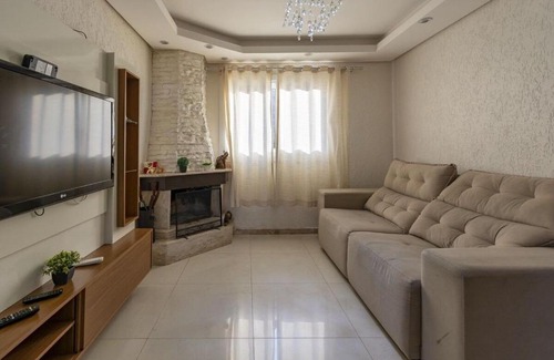 Floresta Maison | Rosa Casa Geminada Villa Mariana