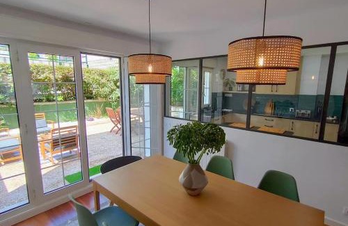 Santander Maison | Rosa de Ciudad. Chalet céntrico con mucha intimidad