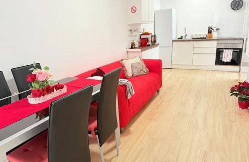 Pozuelo de Alarcon Maison | Rosa House, Chalet 4 habitaciones y 4 baños