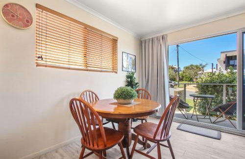 Kings Beach Maison | Rosalie Unit 1, 4 Margaret St, Kings Beach