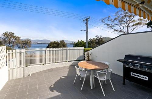 Rose Bay Villa | Rose Bay Riverfront - Dreamy Luxury by the Water