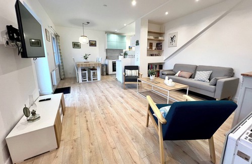 Saint-Andre-de-la-Roche Appartement | MAISON ROSE-COCO à 7 kilomètres de NICE (Alpes Maritimes)