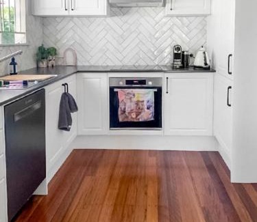Indooroopilly Maison | Rose Cottage
