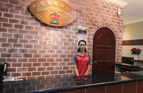 Taman Perling Hôtel | Rose Cottage Hotel Taman Perling