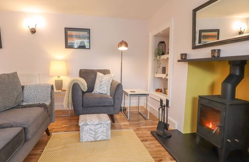 Clitheroe Cottage | ROSE COTTAGE, romantic, character holiday cottage in Chatburn