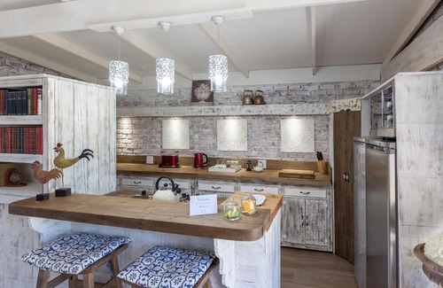 Makhado Maison | Rose & Ivy Guesthouse