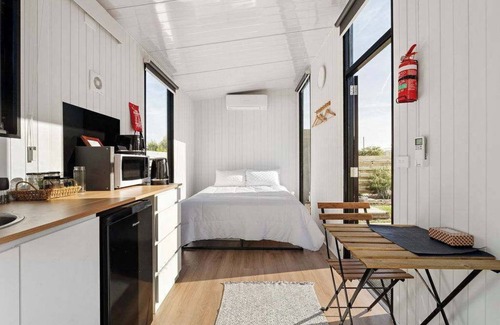 Rosebrook Maison | Rosebrook Riverviews by Tiny Away