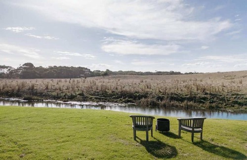 Rosebrook Maison | Rosebrook Riverviews by Tiny Away