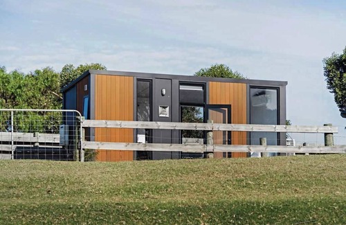 Rosebrook Maison | Rosebrook Riverviews by Tiny Away