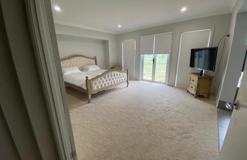 Millfield Maison | Rosehill Vines