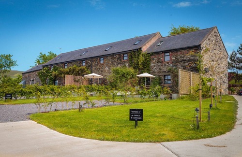 Kirk Michael Cottage | Rosehip Cottage, a charming 2 bedroom cottage located just outside Kirk Michael