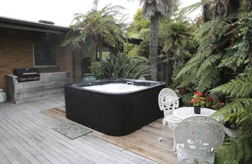 Kawaha Point Maison | Roselake Retreat