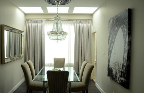 West End Appartement | Rosellen Suites at Stanley Park