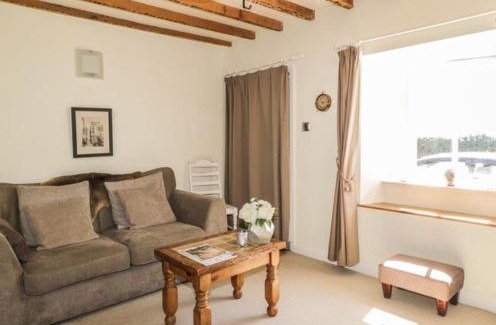 Holmrook Maison | Roses Cottage - near Scafell Comfy Modern Idyllic