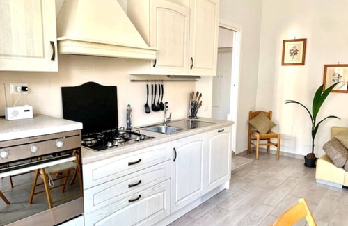 Roseto degli Abruzzi Appartement | Roseto Beach Escape Entire Apartment - Steps From the Beach