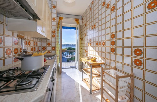 Barbarano Appartement | Rossella on the lake with fantastic view, Salò, Italy
