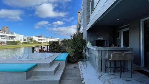 Xangri-La Appartement | Rossi Atlantida Apartamento