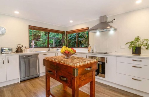 Rotorua Maison | Rotoiti Bay Bliss Rotorua