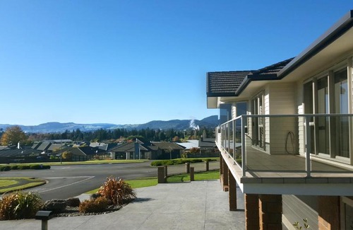 Rotorua Lit Et Petit-Déjeuner | Rotorua Views B&B/Apartment