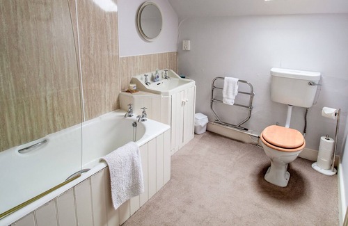 Kirriemuir Cottage | Rottal Bothy, KIRRIEMUIR