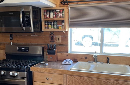 Weikert Cabine | Rough Cut Lodge - The Doghouse (Union County, PA)
