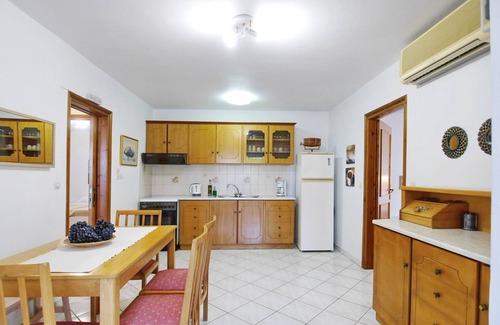 Kato Stalos Appartement | Rouladina Apt 4