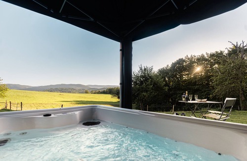 Menthonnex-sous-Clermont Chalet De Ski | Roulotte Paradis: Insolite, SPA Privatif, Piscine