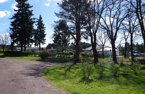 Guemene-Penfao Cabine | ROULOTTE ARIZONA 1bed, (no sanitary facilities, 1 water point) sleeps 4