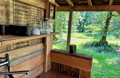 Gaugeac Cabine | Roulotte Confortable Avec Vue Imprenable, Hamac et Sanitaires Séparés