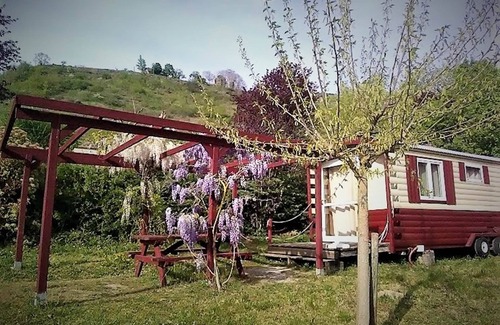 Clairvaux-d'Aveyron Chalet De Ski | Roulotte de la Prairie