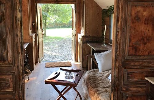 Villeneuve-sur-Lot Cabine | Roulotte des années 30