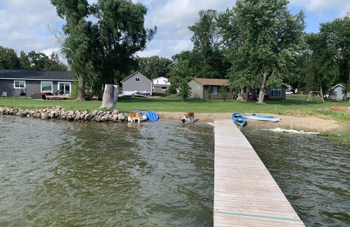 Ottertail Maison | Beautiful lake home on the water with sandy beach and clear water.