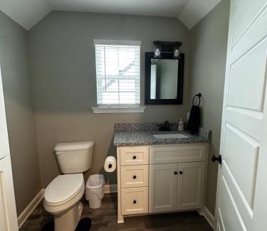 Conway Maison | Round Mountain Get Away!
