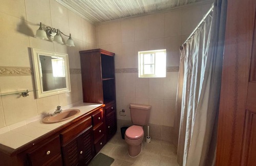 Saint Margarets Bay Maison | Round View Guest House