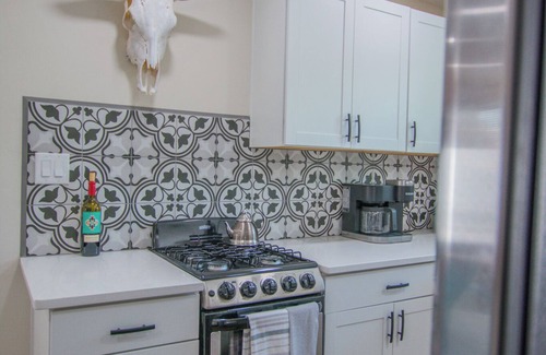 Pueblo Alto Appartement | This apartment is a 0 bedroom(s), 1 bathrooms, located in Albuquerque, NM.