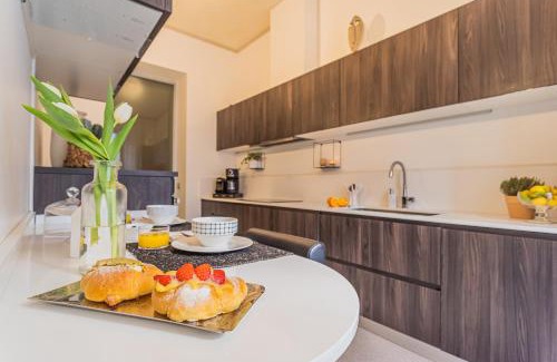 Como City Centre Appartement | Rovelli 41 by Rent All Como
